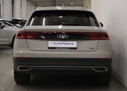 Audi Q8 SUV 3,0 l 210 kw