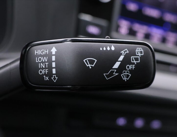 Volkswagen Transporter Kombi 2,0 l 81 kw