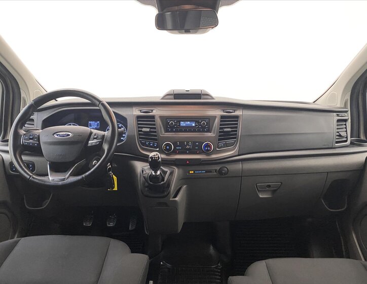 Ford Transit Custom 9