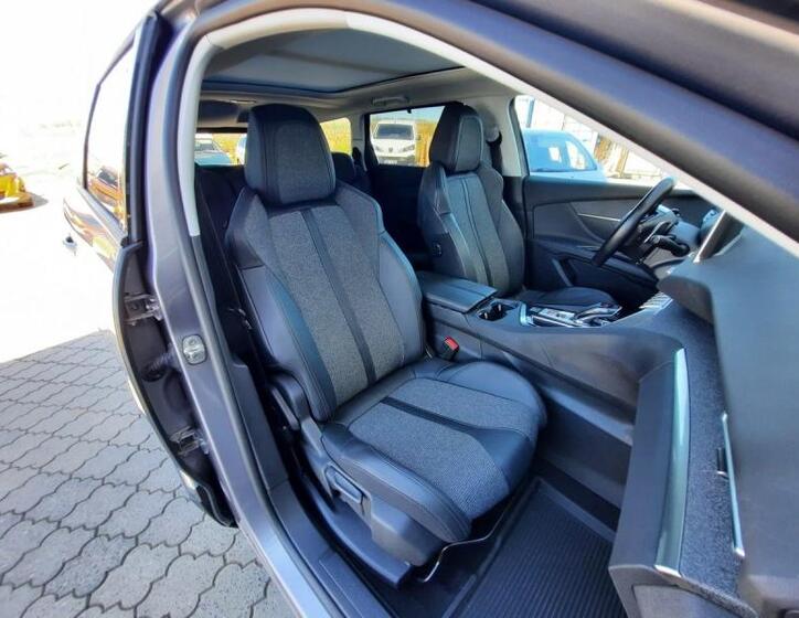Peugeot 5008 17
