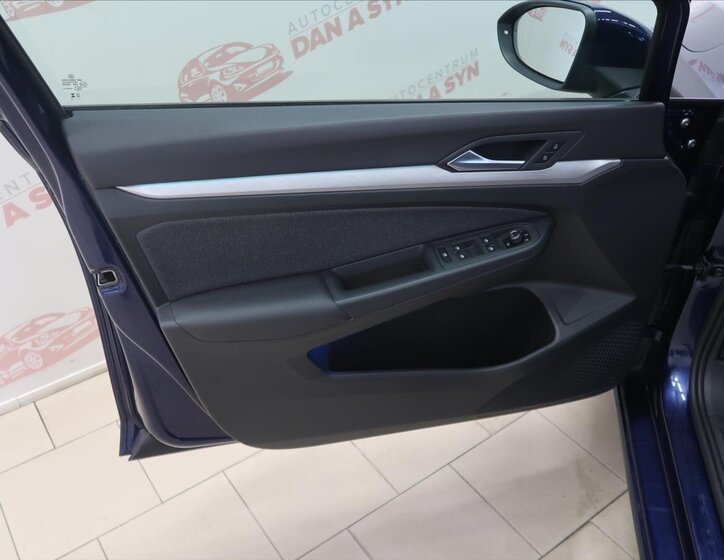 Volkswagen Golf Kombi 1,5 l 96 kw