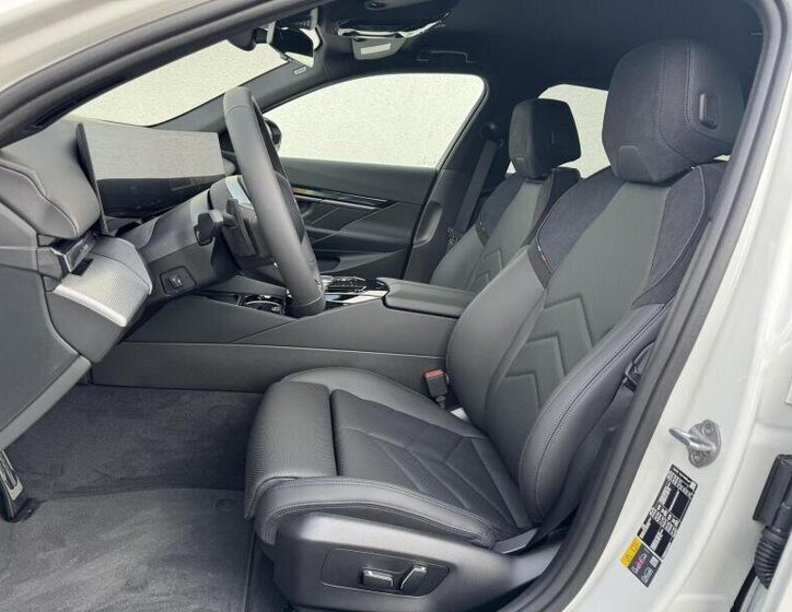 BMW i5 Sedan / Limuzína 1,0 442 kw