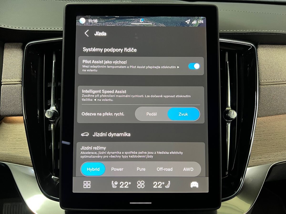 Volvo XC90 SUV / Terénní 2,0 l 335 kw