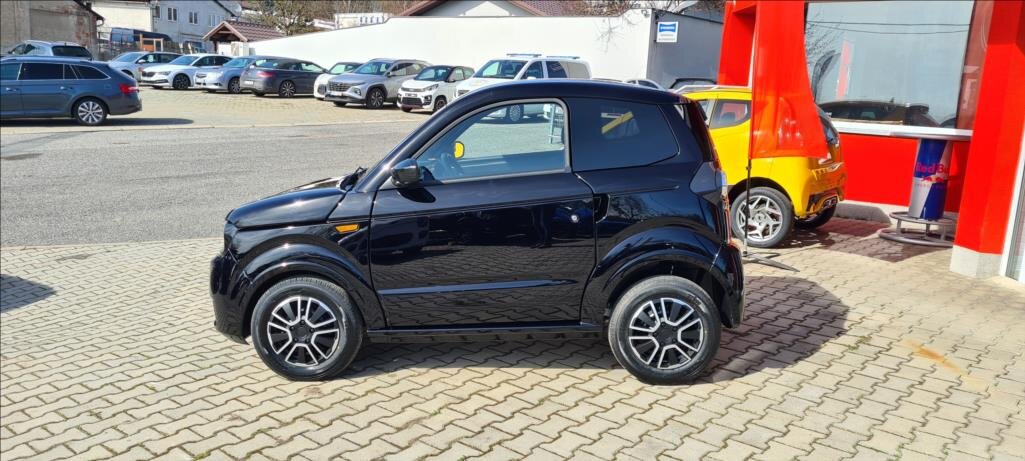 Ligier Ostatní Hatchback 499,0 6 kw