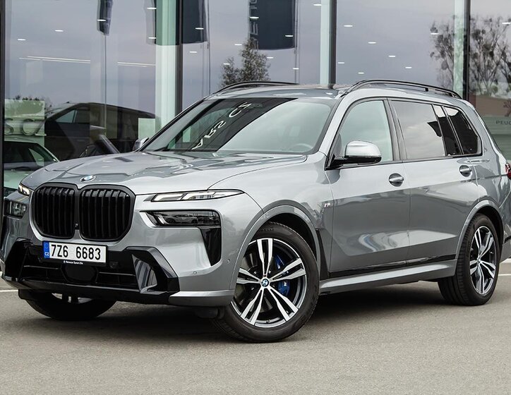 BMW X7 SUV / Terénní 3,0 l 250 kw
