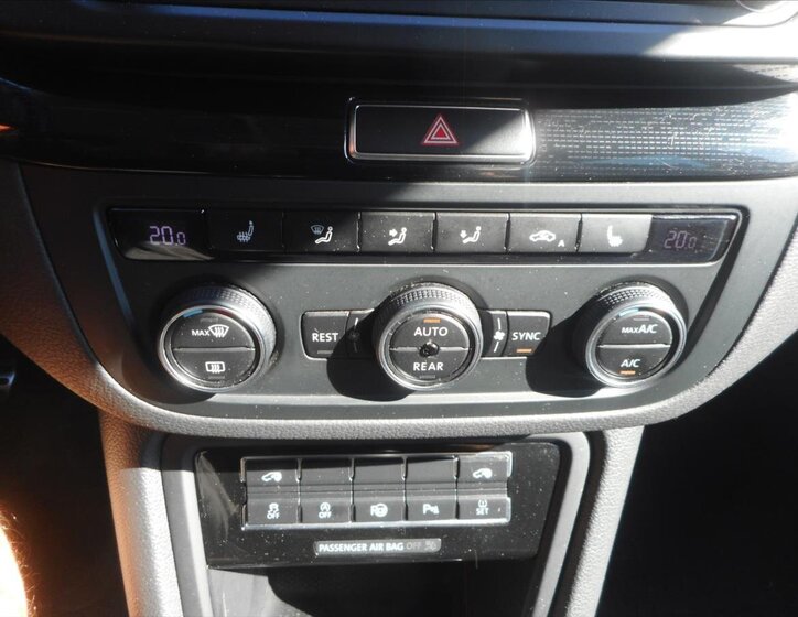 Volkswagen Sharan Kombi 2,0 l 110 kw