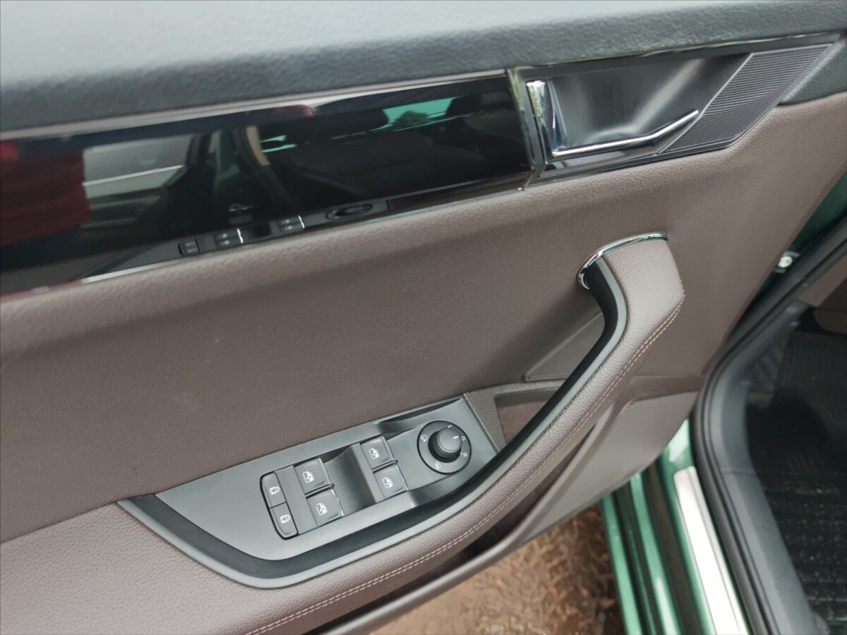 Škoda Superb Kombi 2,0 l 140 kw