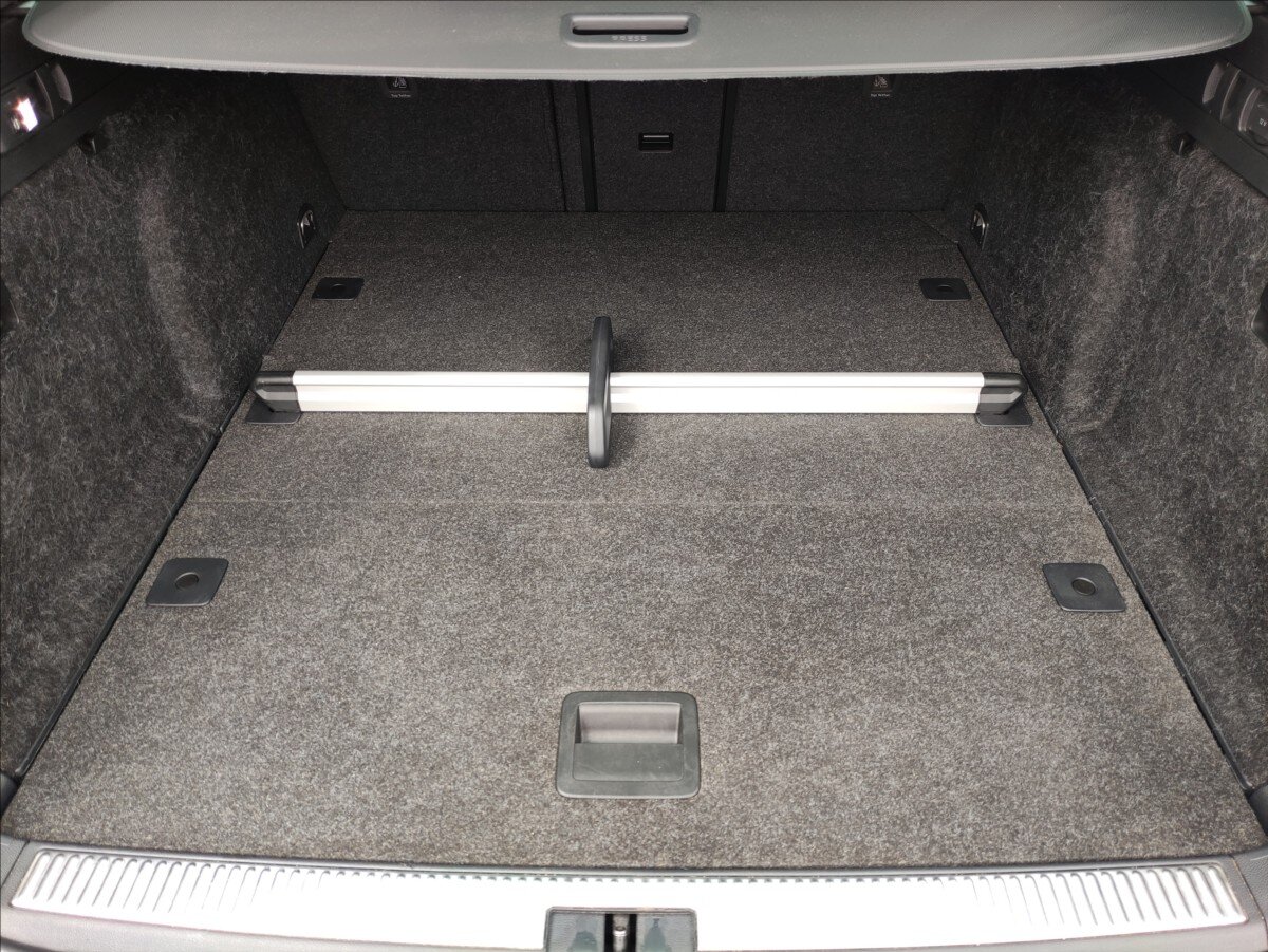 Škoda Superb Kombi 2,0 l 140 kw