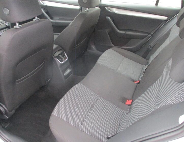 Škoda Octavia Kombi 2,0 l 110 kw