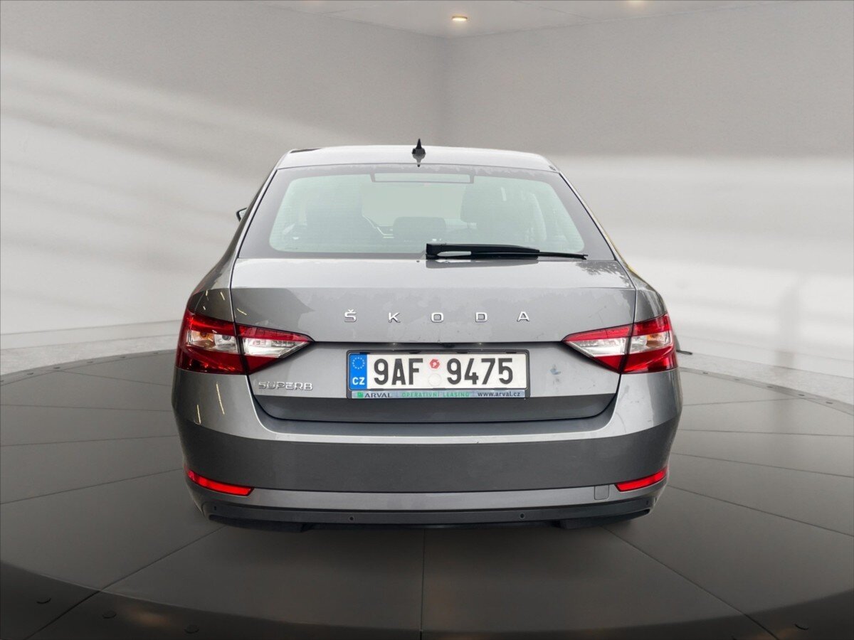 Škoda Superb