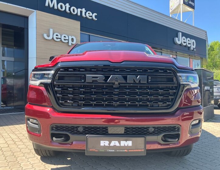 Dodge RAM 9