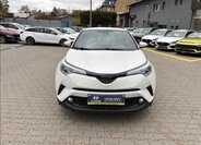 Toyota C-HR 2