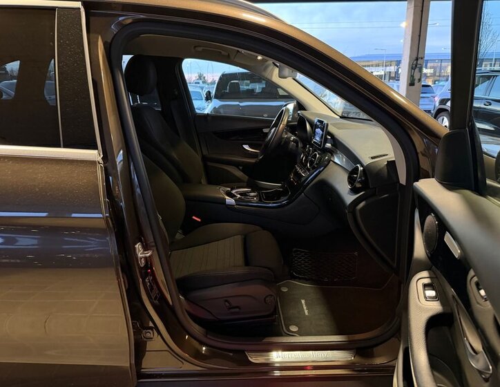 Mercedes-Benz GLC 18