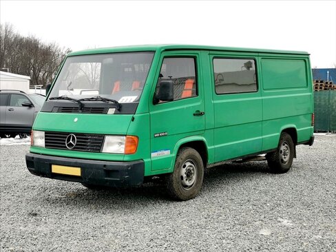 Mercedes-Benz Ostatní Skříň 2,4 l 55 kw