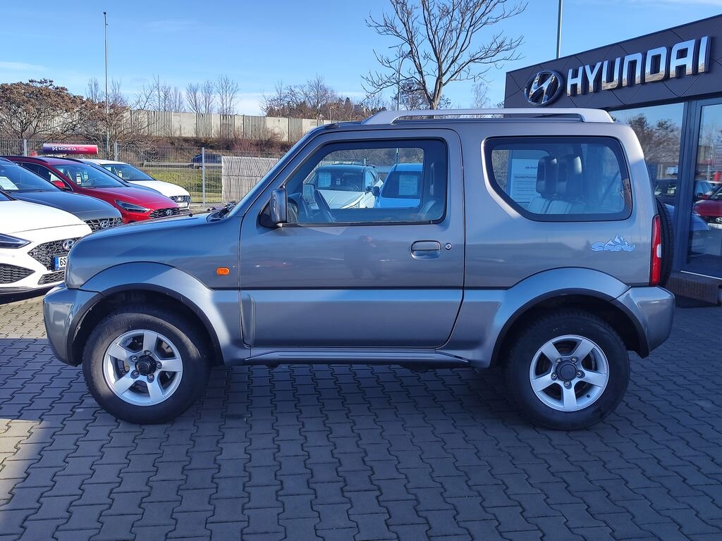 Suzuki Jimny SUV 1,3 l 63 kw