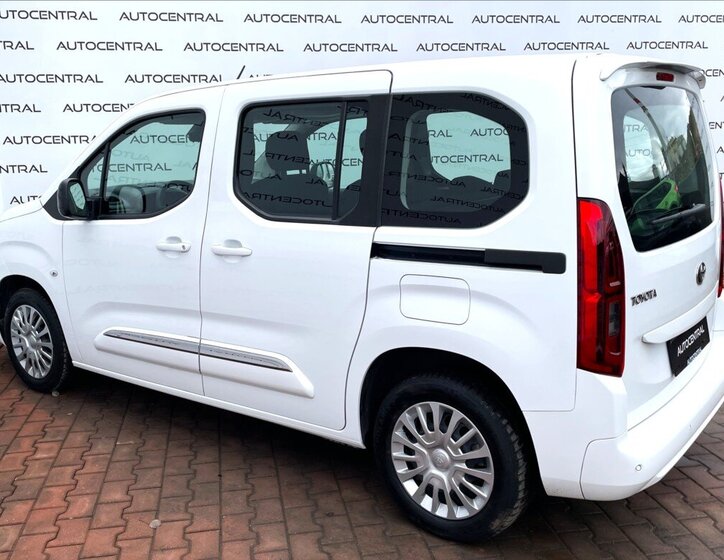 Toyota ProAce City Verso MPV 1,2 l 81 kw