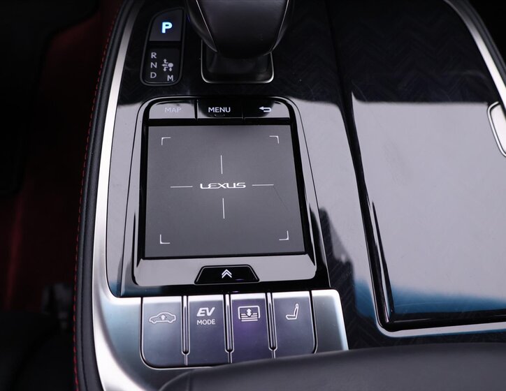 Lexus LS 500h Sedan / Limuzína 3,5 l 220 kw