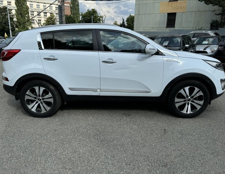 KIA Sportage SUV 2,0 l 135 kw