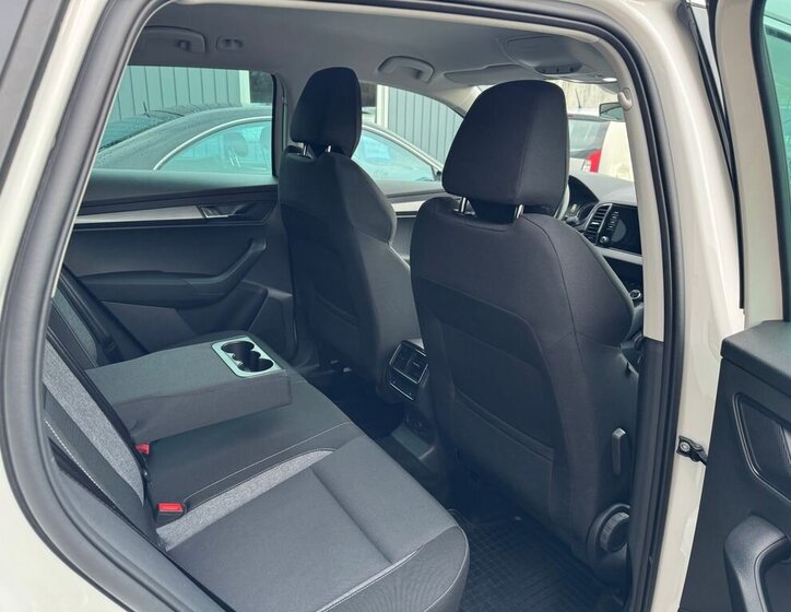 Škoda Karoq SUV 1,5 l 110 kw