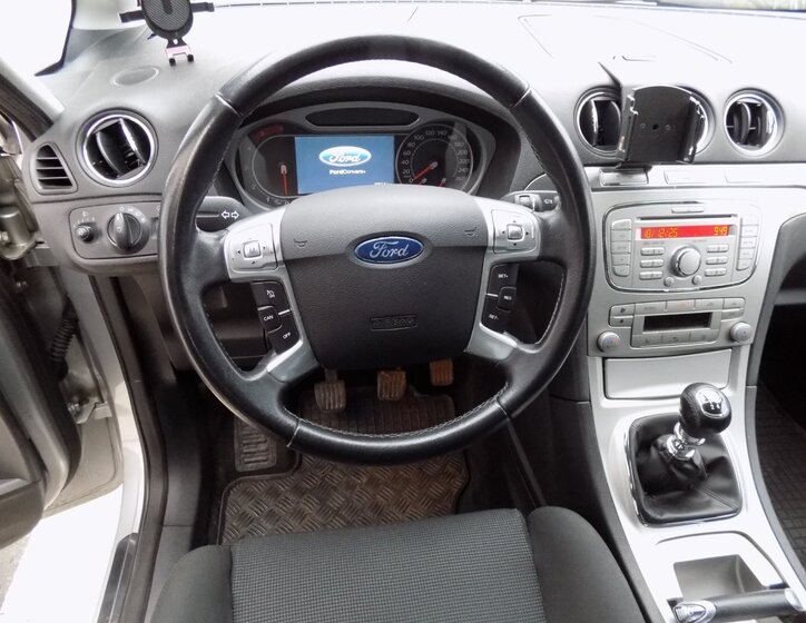 Ford S-MAX 22