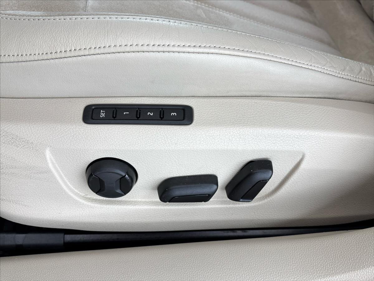 Škoda Superb Liftback 1,4 l 110 kw