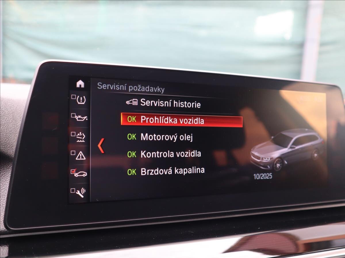 BMW Řada 5 Kombi 3,0 l 195 kw