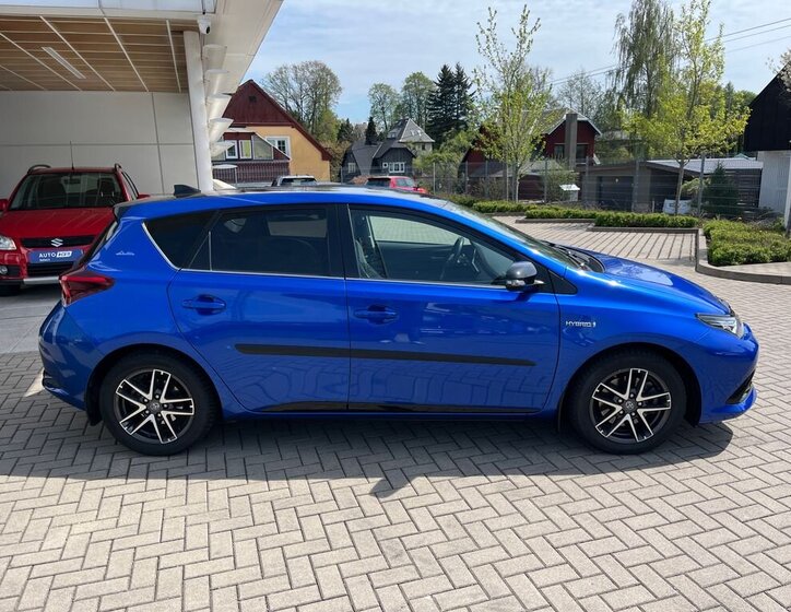 Toyota Auris Hatchback 1,8 l 73 kw
