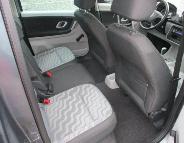 Škoda Roomster Kombi 1,4 l 63 kw