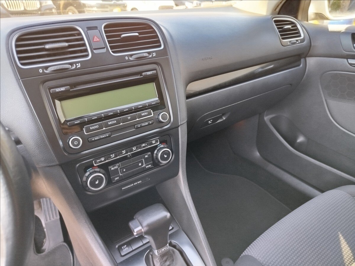 Volkswagen Golf Kombi 2,0 l 103 kw