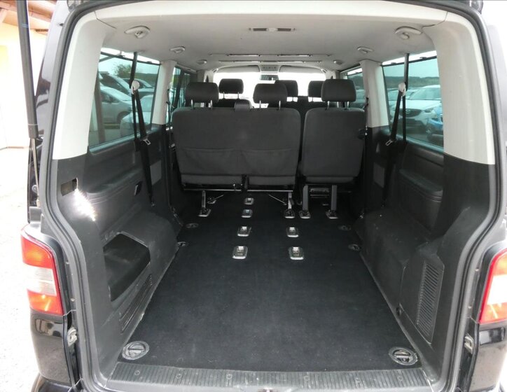 Volkswagen Caravelle Ostatní 2,5 l 96 kw