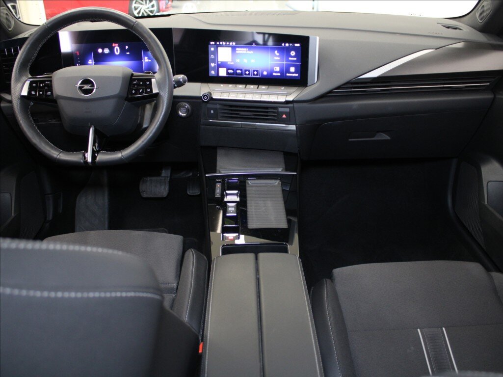 Opel Astra Hatchback 1,2 l 96 kw