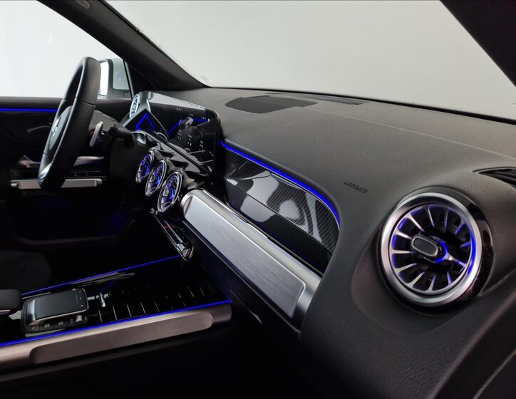 Mercedes-Benz GLB SUV 1,3 l 120 kw