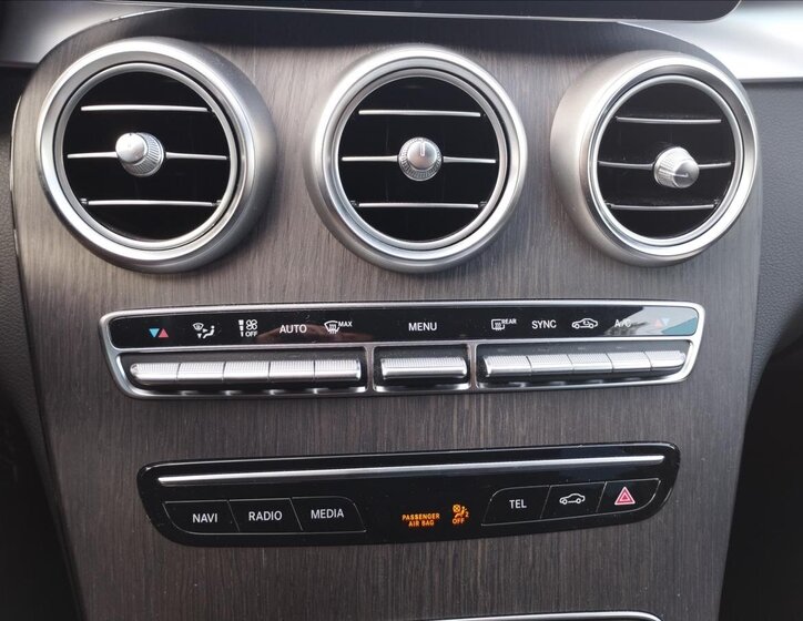 Mercedes-Benz Třídy C Kombi 2,0 l 143 kw