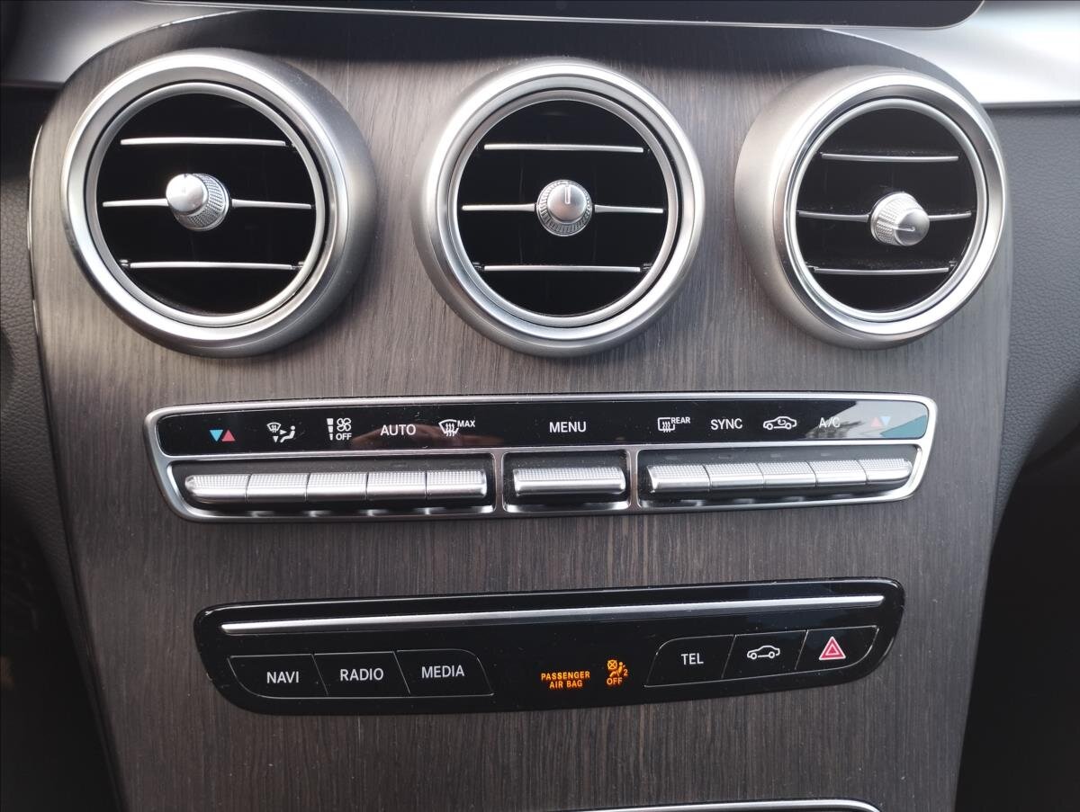 Mercedes-Benz Třídy C Kombi 2,0 l 143 kw