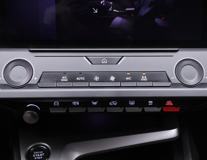 Peugeot 308 Hatchback 1,5 l 96 kw