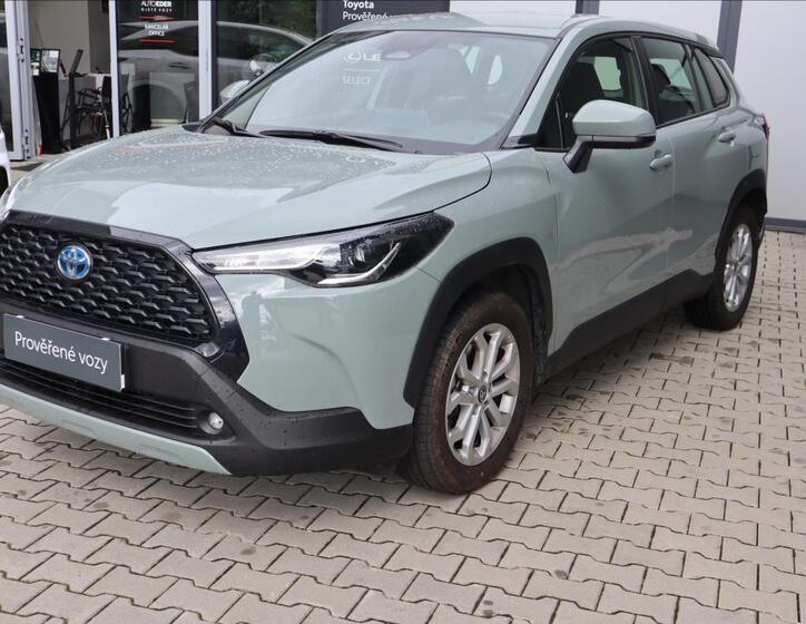 Toyota Corolla Cross 1