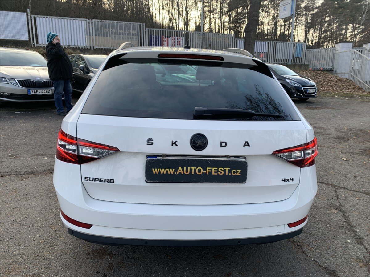 Škoda Superb Kombi 2,0 l 140 kw