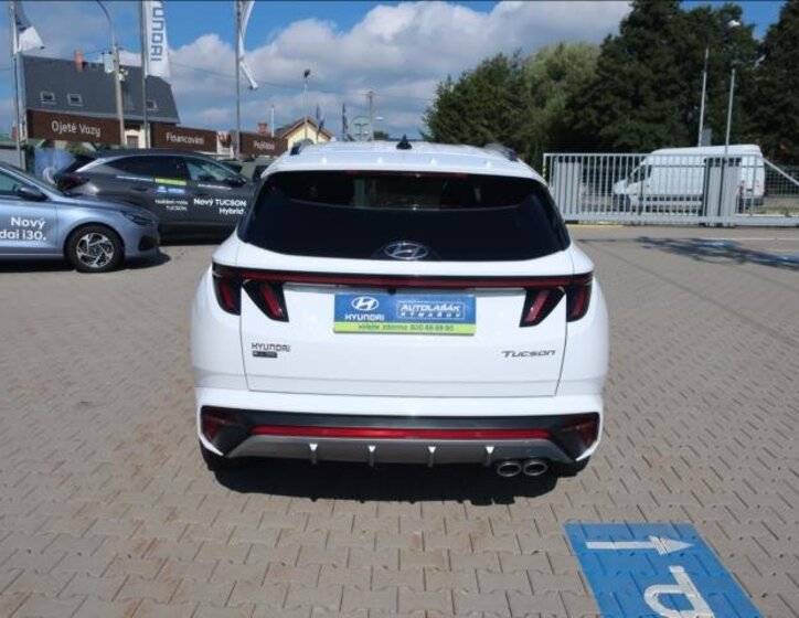 Hyundai Tucson SUV 1,6 l 110 kw