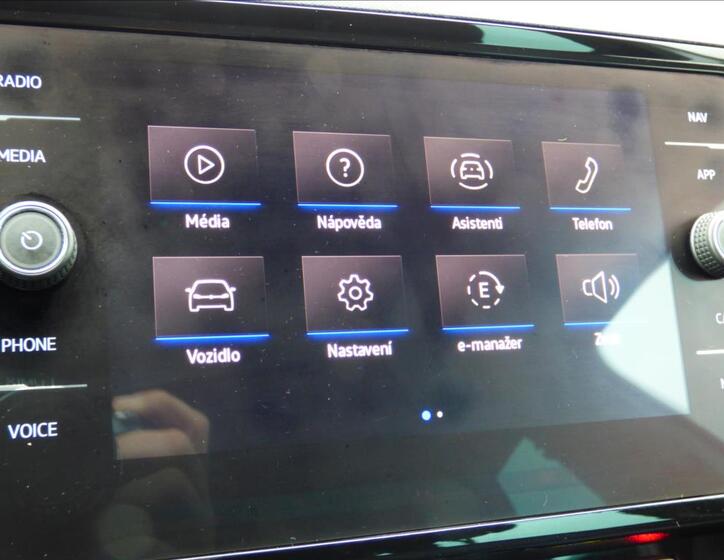 Volkswagen Passat 35