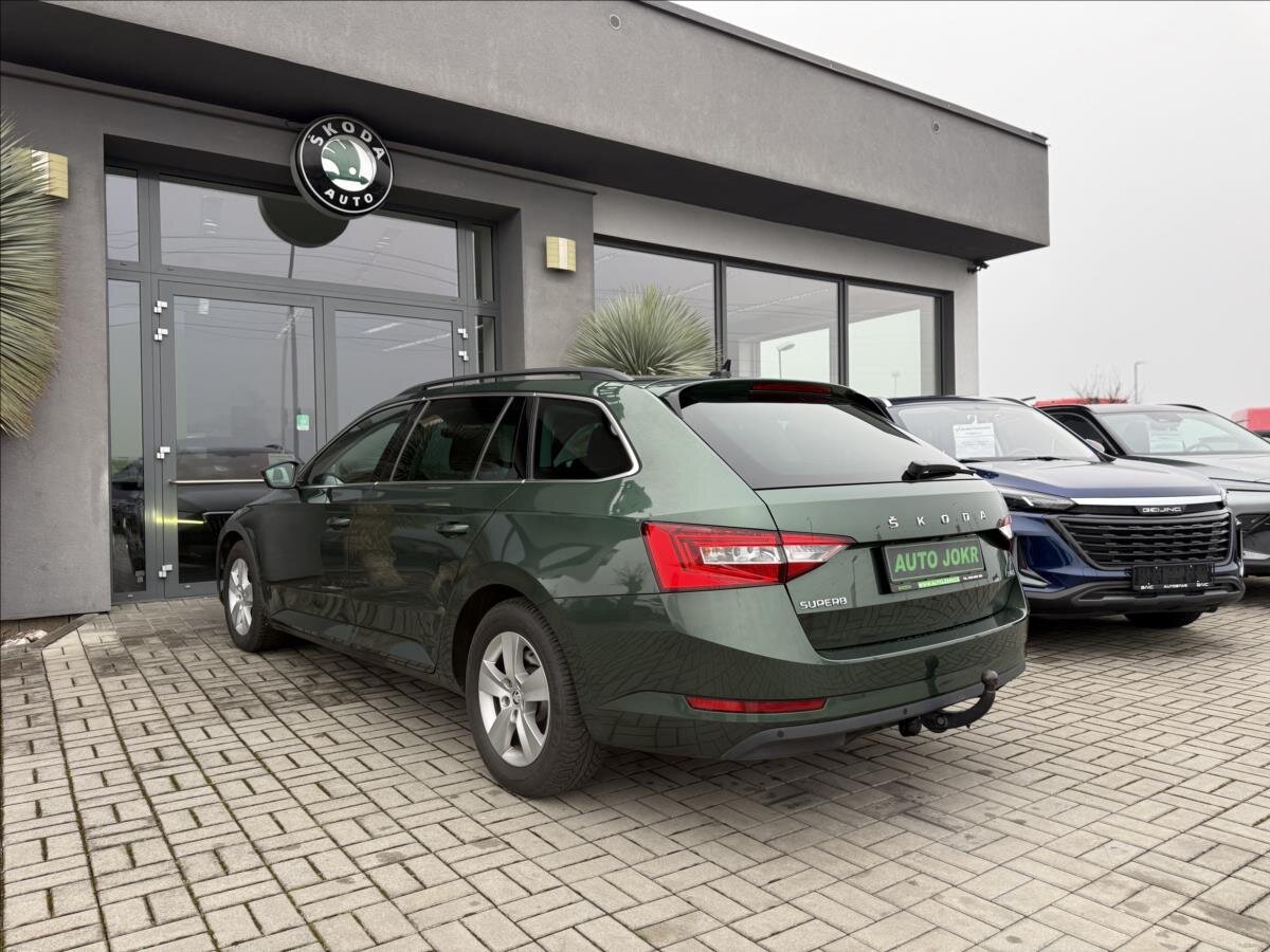Škoda Superb Kombi 2,0 l 110 kw