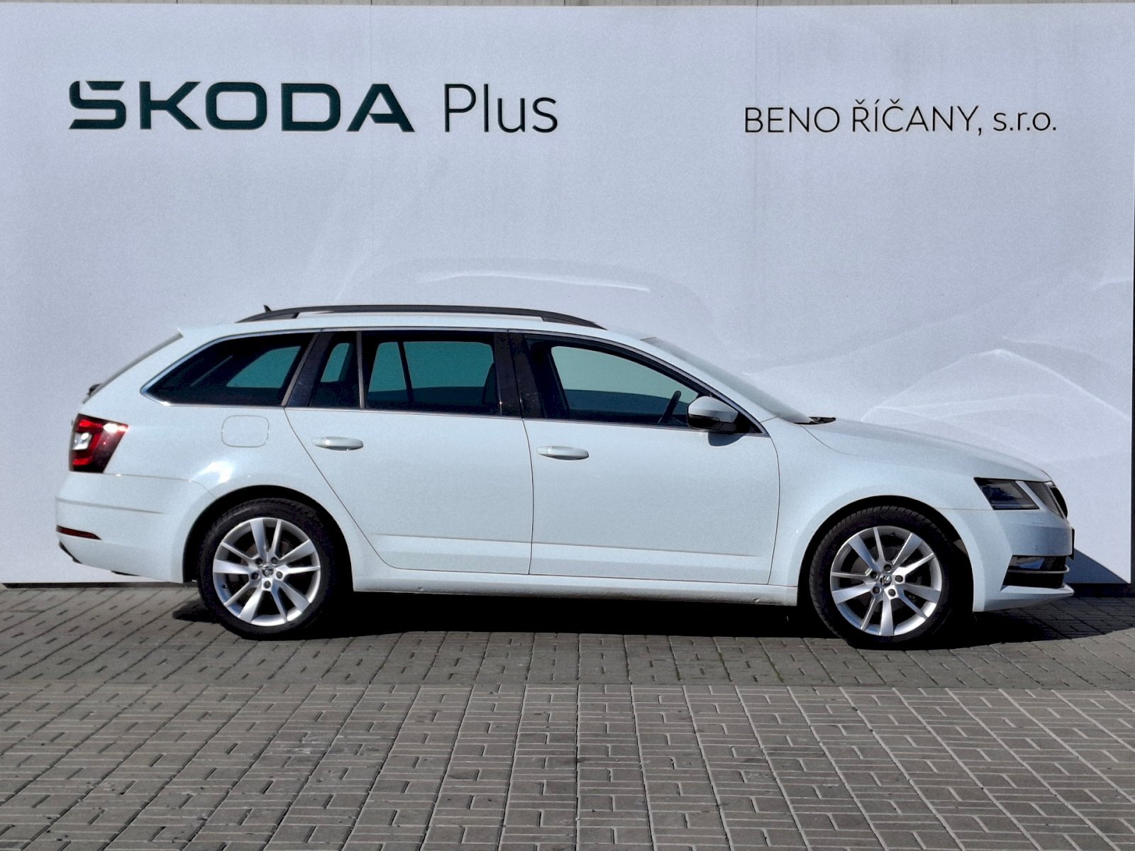 Škoda Octavia Kombi 2,0 l 110 kw