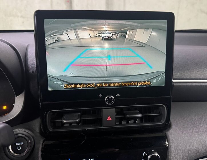 Toyota Yaris Cross 17