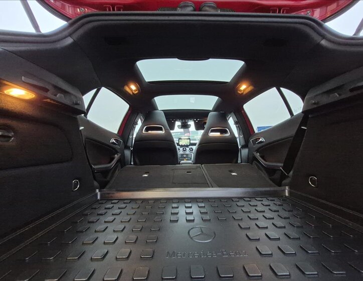 Mercedes-Benz GLA SUV 1,6 l 115 kw