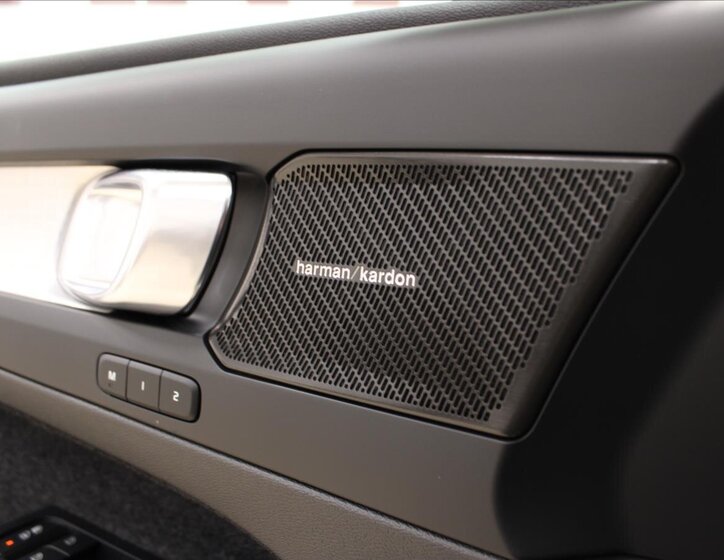 Volvo XC40 Kombi 2,0 l 145 kw