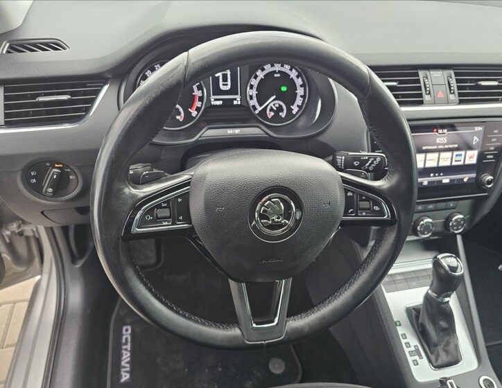 Škoda Octavia 11