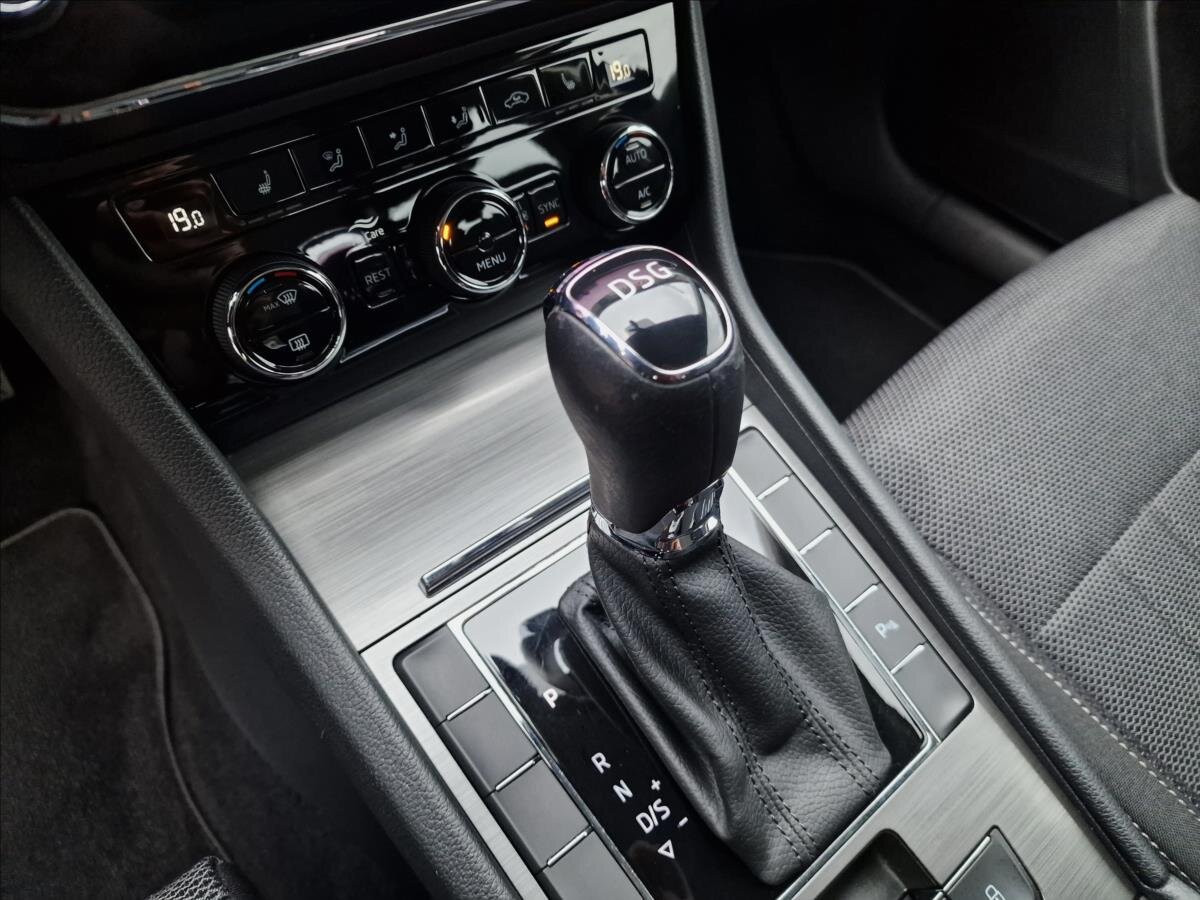 Škoda Superb Kombi 1,5 l 110 kw