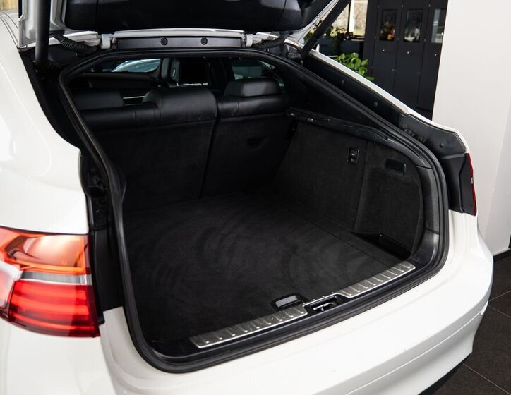 BMW X6 SUV / Terénní 3,0 l 180 kw