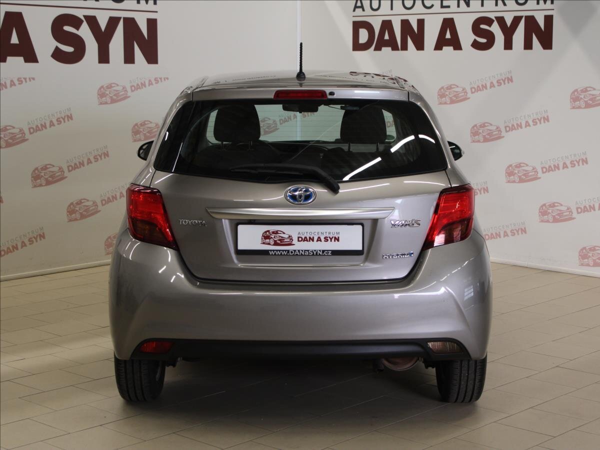 Toyota Yaris Hatchback 1,5 l 74 kw