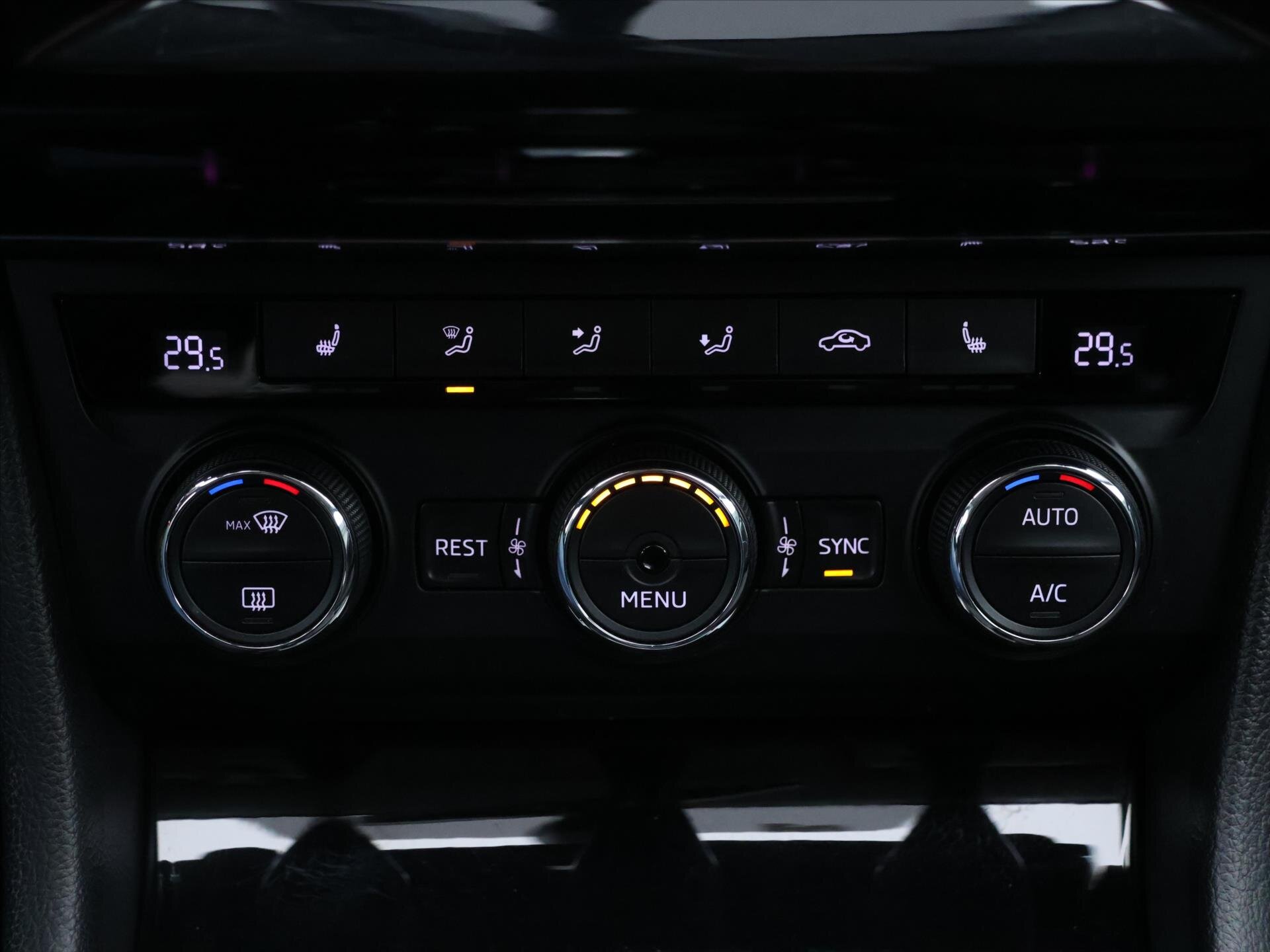 Škoda Superb Sedan 2,0 l 110 kw