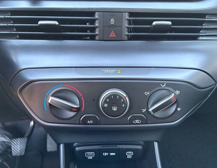 Hyundai i20 Hatchback 1,2 l 57 kw